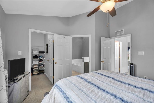 82 CLEMENS LN, Blackwood, NJ 08012