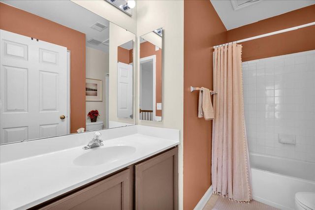 82 CLEMENS LN, Blackwood, NJ 08012