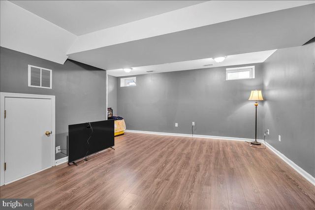 82 CLEMENS LN, Blackwood, NJ 08012