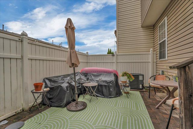 82 CLEMENS LN, Blackwood, NJ 08012