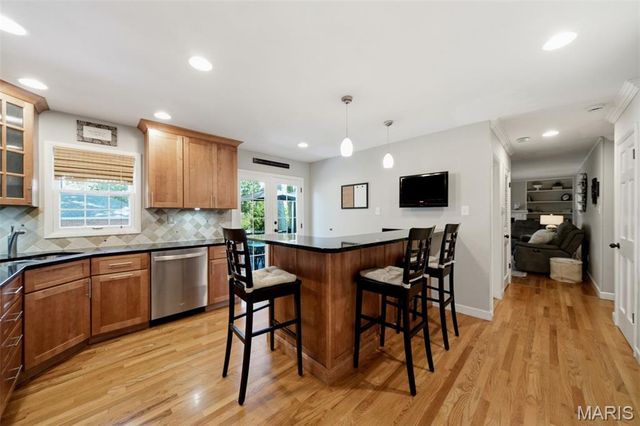 838 Winesap Lane, Kirkwood, MO 63122