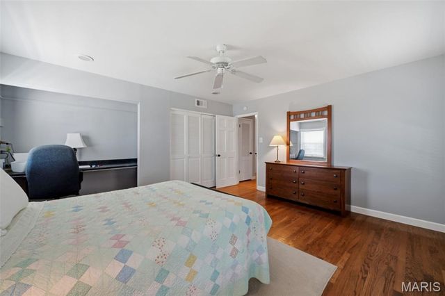 838 Winesap Lane, Kirkwood, MO 63122