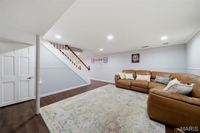 838 Winesap Lane, Kirkwood, MO 63122