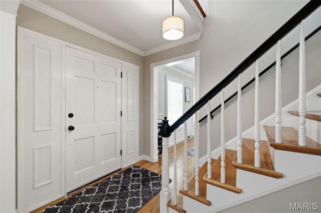 838 Winesap Lane, Kirkwood, MO 63122