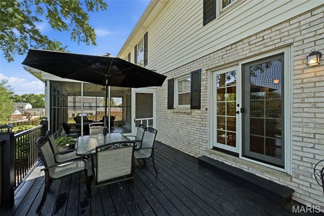838 Winesap Lane, Kirkwood, MO 63122