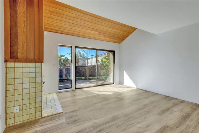 111 Solar Dr, Grass Valley, CA 95945