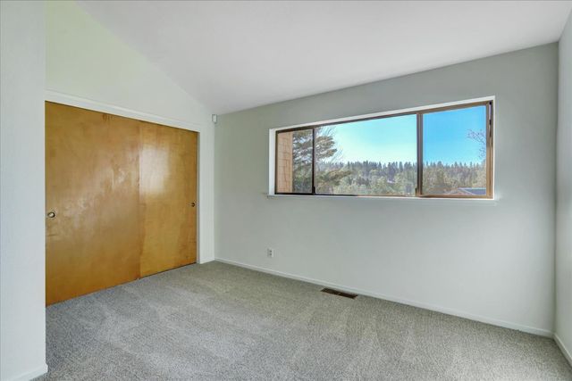 111 Solar Dr, Grass Valley, CA 95945