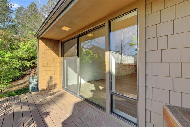 111 Solar Dr, Grass Valley, CA 95945