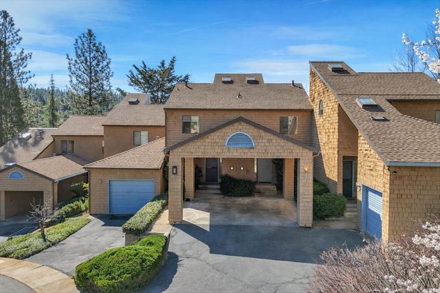 111 Solar Dr, Grass Valley, CA 95945