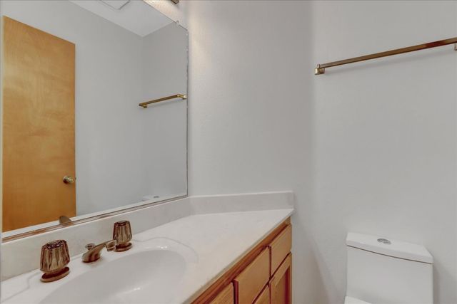 111 Solar Dr, Grass Valley, CA 95945