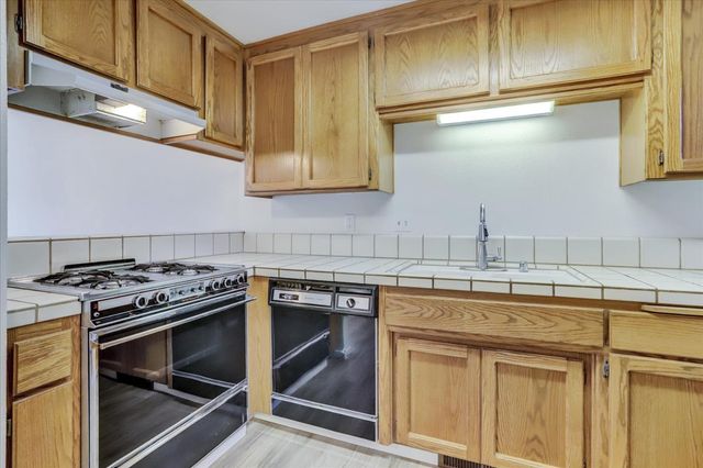 111 Solar Dr, Grass Valley, CA 95945