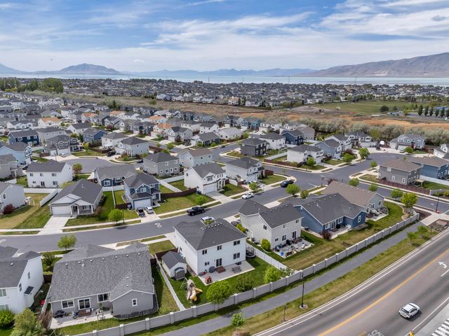 297 E 370 N, Vineyard, UT 84059