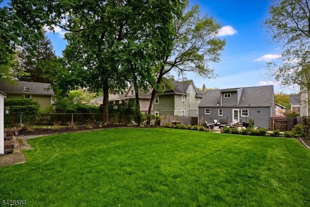 54 Phoenix Ave, Morristown Town, NJ 07960