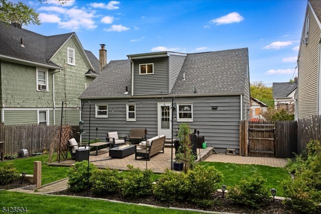 54 Phoenix Ave, Morristown Town, NJ 07960