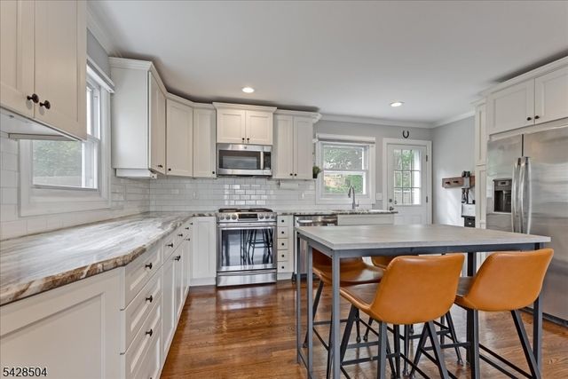 54 Phoenix Ave, Morristown Town, NJ 07960