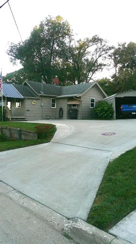 6204 SW 5th Street, Des Moines, IA 50315