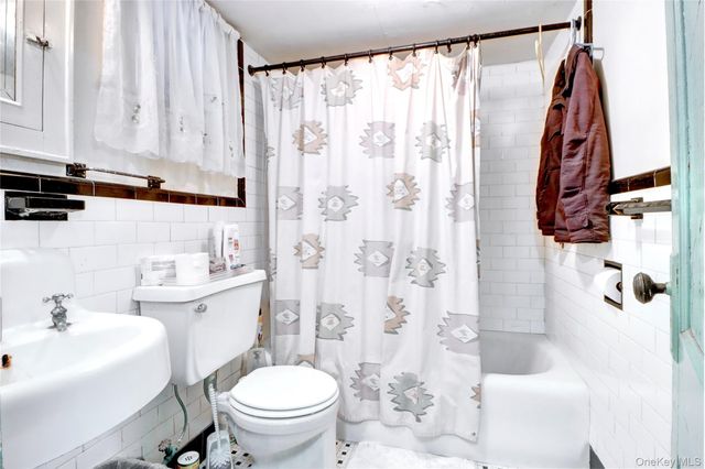 8018 64th Lane, Glendale, NY 11385