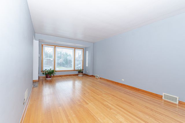 3648 W 69th Street, Chicago, IL 60629