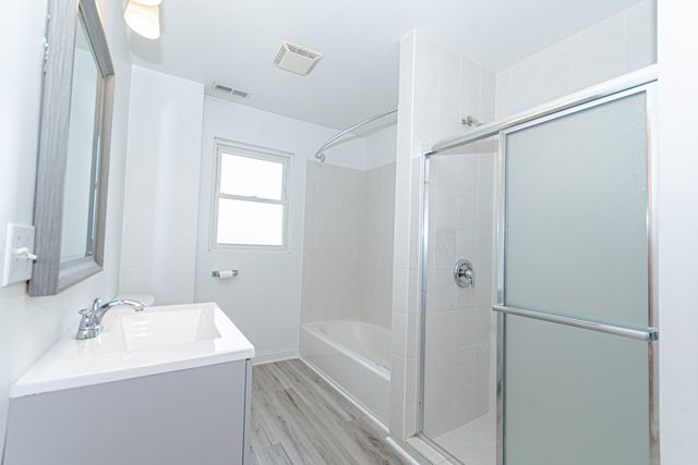 3648 W 69th Street, Chicago, IL 60629