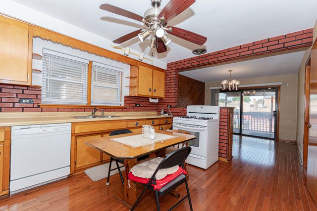 3648 W 69th Street, Chicago, IL 60629