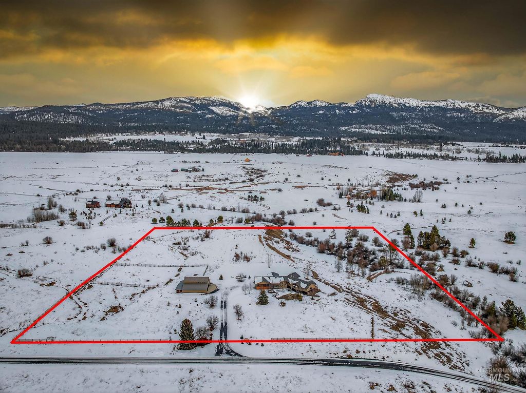 14100 Pioneer Road, McCall, ID 83638 photo 25