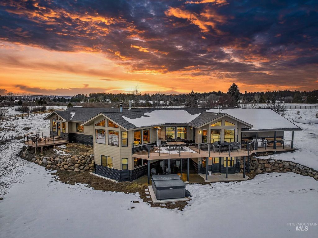 14100 Pioneer Road, McCall, ID 83638 photo 27