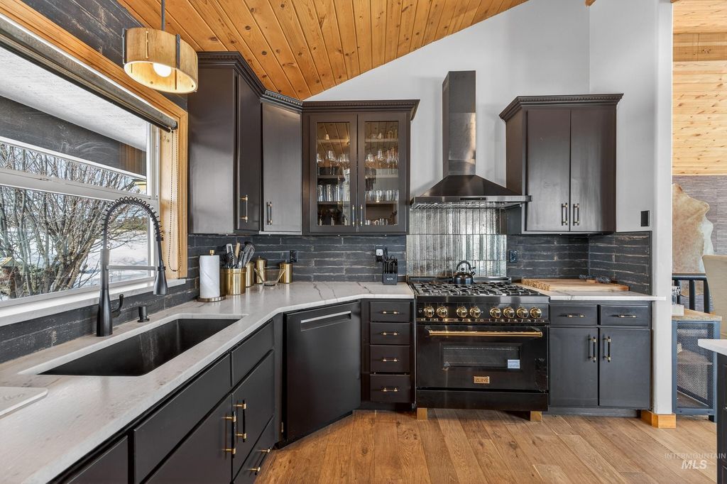 14100 Pioneer Road, McCall, ID 83638 photo 33