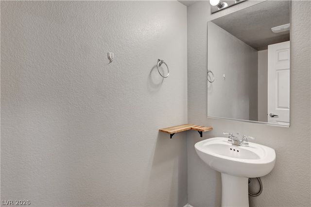 4710 Flower Moon Avenue 102, North Las Vegas, NV 89084