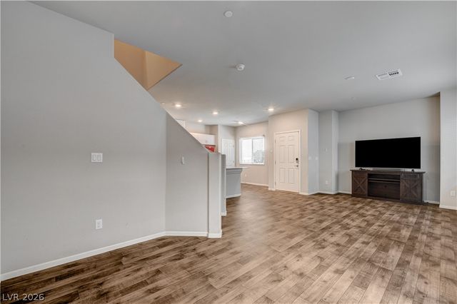 4710 Flower Moon Avenue 102, North Las Vegas, NV 89084