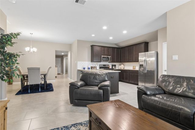 8003 Carillon Way, Rosharon, TX 77583