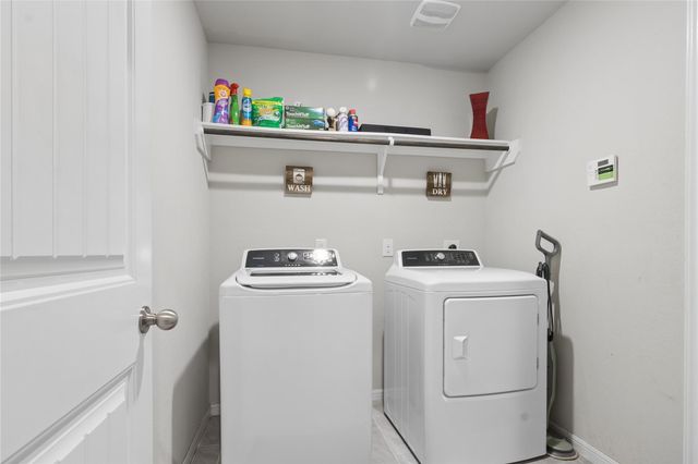 8003 Carillon Way, Rosharon, TX 77583