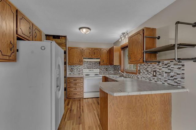 10730 10th Avenue NW, Rice, MN 56367