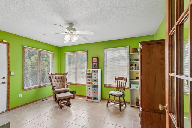 4015 124th Street, Urbandale, IA 50323