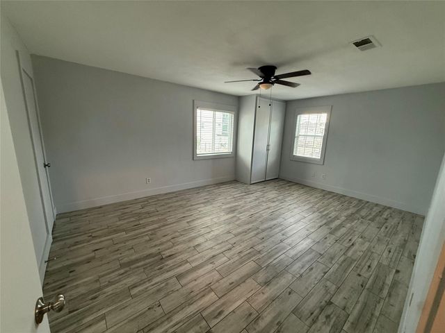 1105 Mansfield Street, Houston, TX 77091