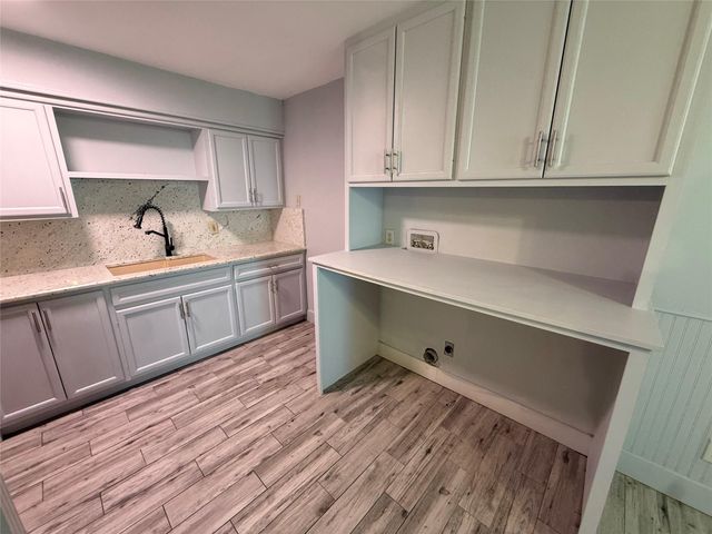1105 Mansfield Street, Houston, TX 77091