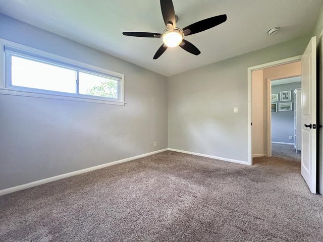 2525 Tilton LANE, Brookfield, WI 53045