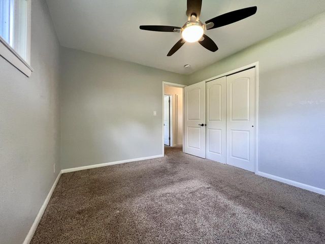 2525 Tilton LANE, Brookfield, WI 53045