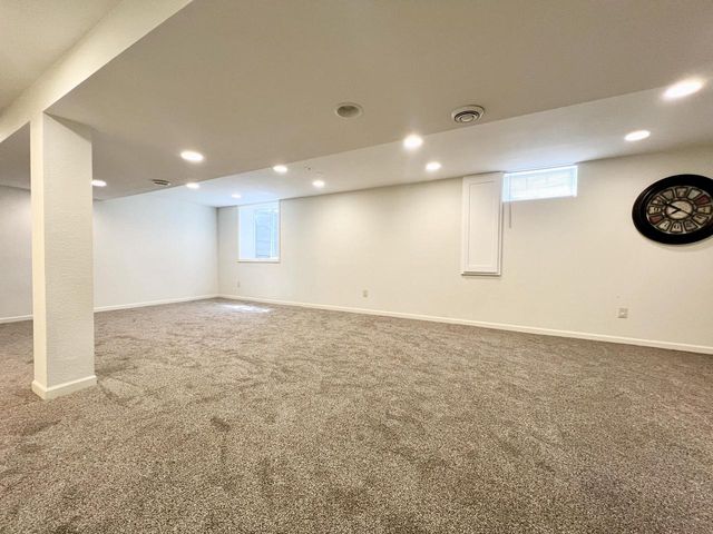 2525 Tilton LANE, Brookfield, WI 53045