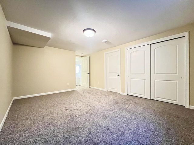 2525 Tilton LANE, Brookfield, WI 53045