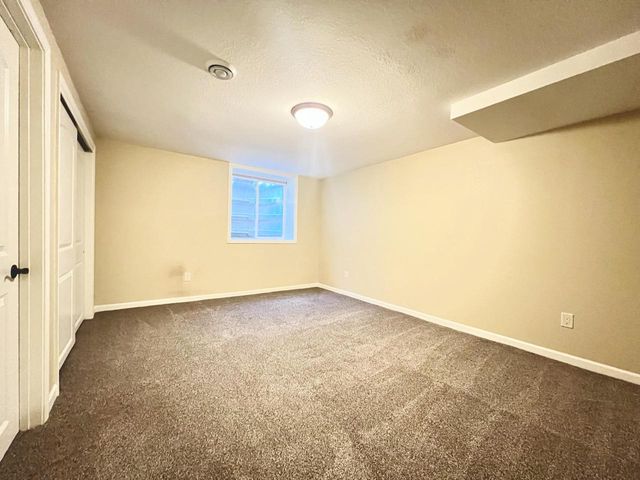 2525 Tilton LANE, Brookfield, WI 53045