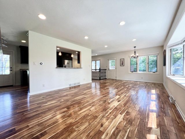 2525 Tilton LANE, Brookfield, WI 53045