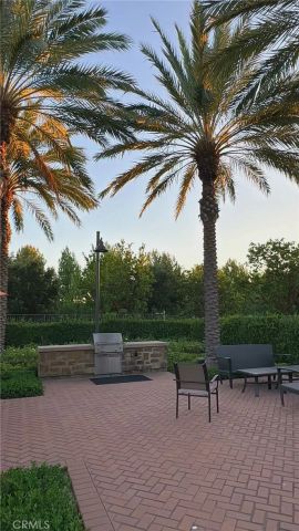 112 Crescent Moon, Irvine, CA 92602