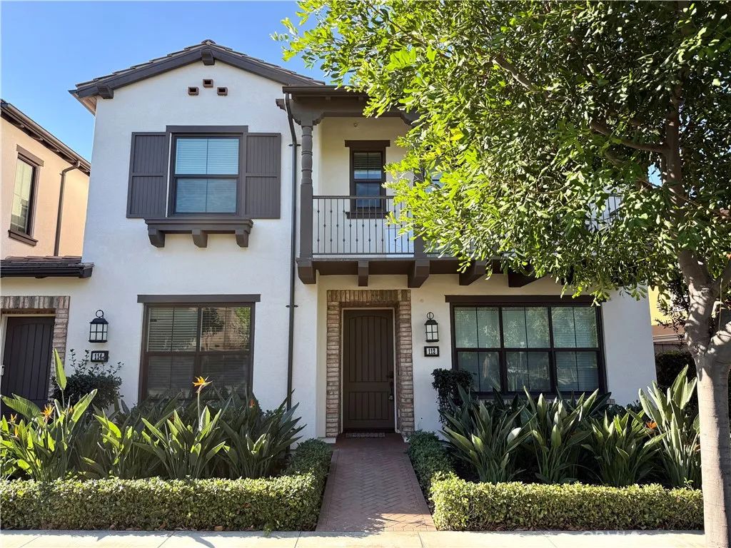 112 Crescent Moon, Irvine, CA 92602
