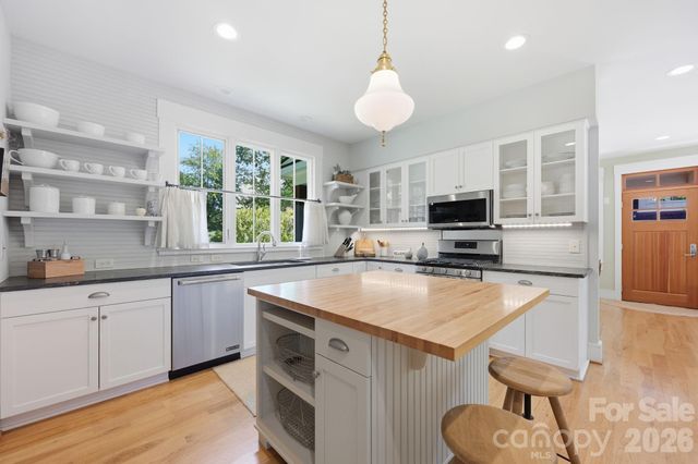 415 Goodrum Street, Davidson, NC 28036