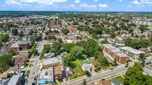1950 Vermont Street, Blue Island, IL 60406