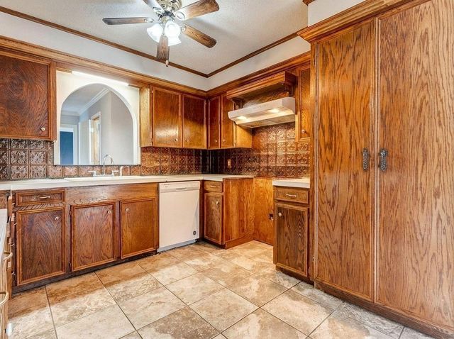 309 Still Forest Street, Liberty, TX 77575