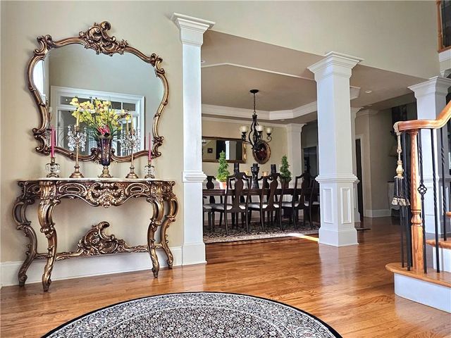 930 Chateau Forest Road, Hoschton, GA 30548