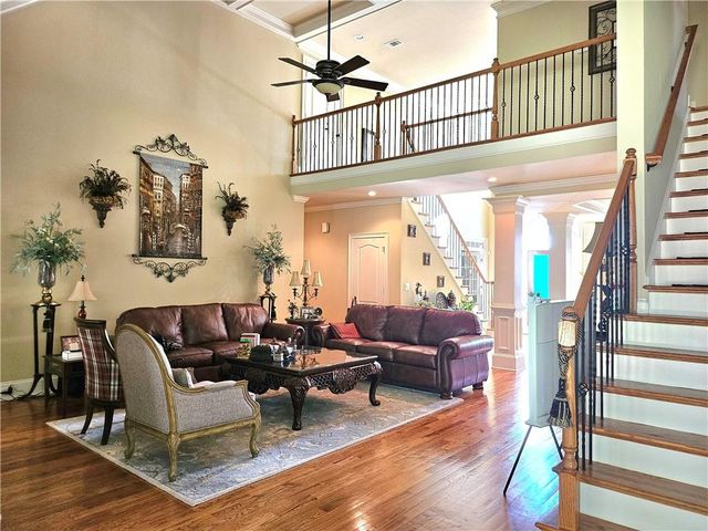 930 Chateau Forest Road, Hoschton, GA 30548