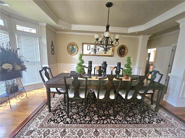 930 Chateau Forest Road, Hoschton, GA 30548