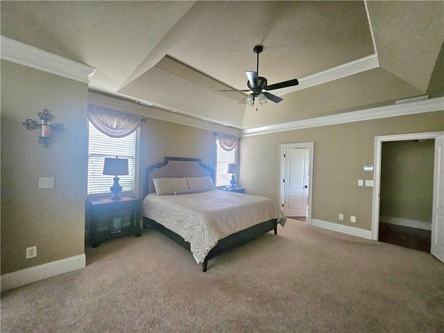 930 Chateau Forest Road, Hoschton, GA 30548